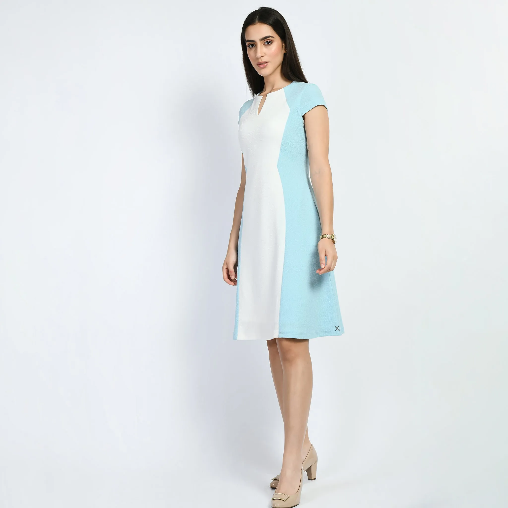 Exude Awe Colour-blocked Sculpt A-line Dress (Sky Blue)