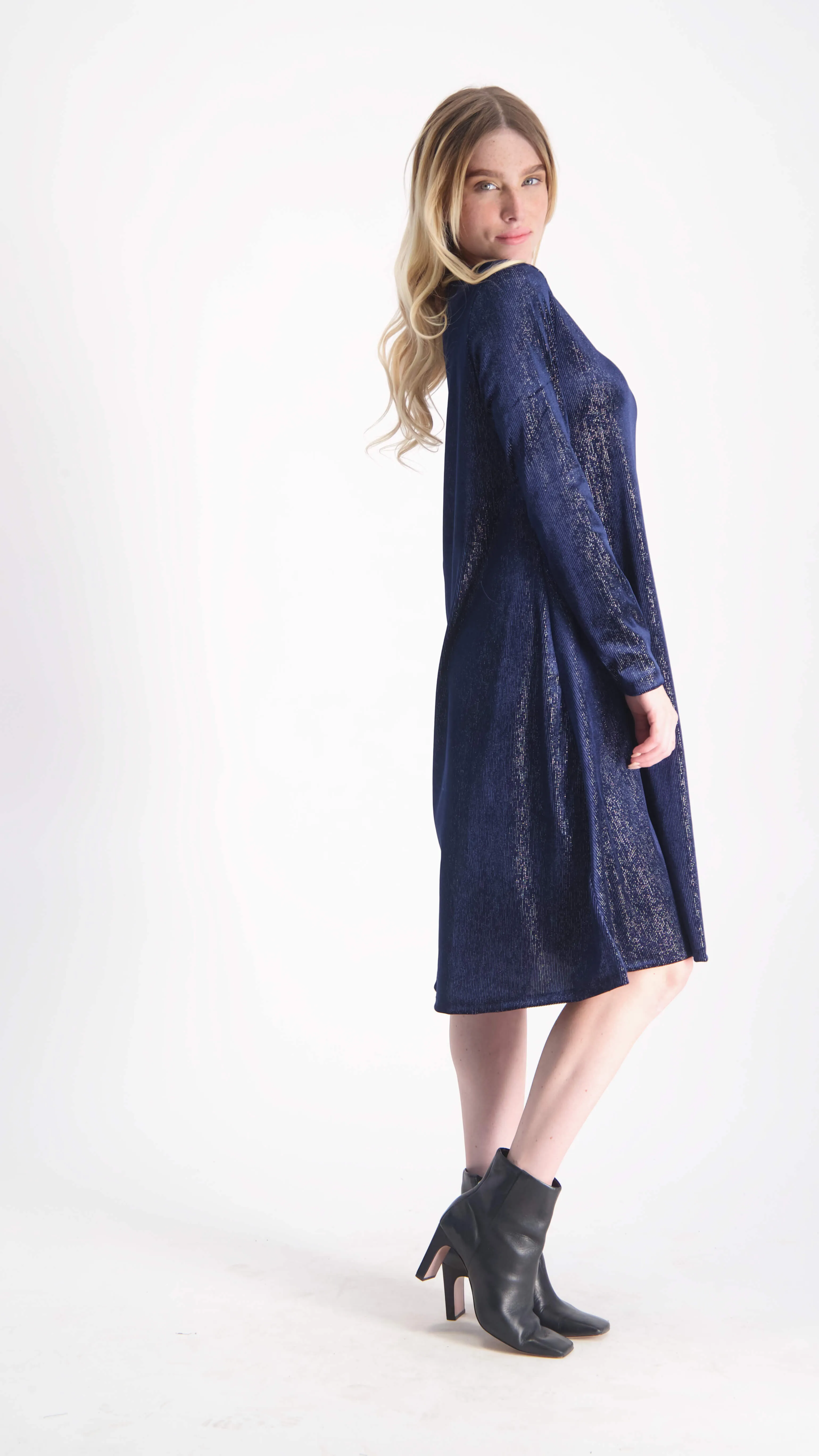 Velvet A-line Dress With Belt / Navy & Silver Line