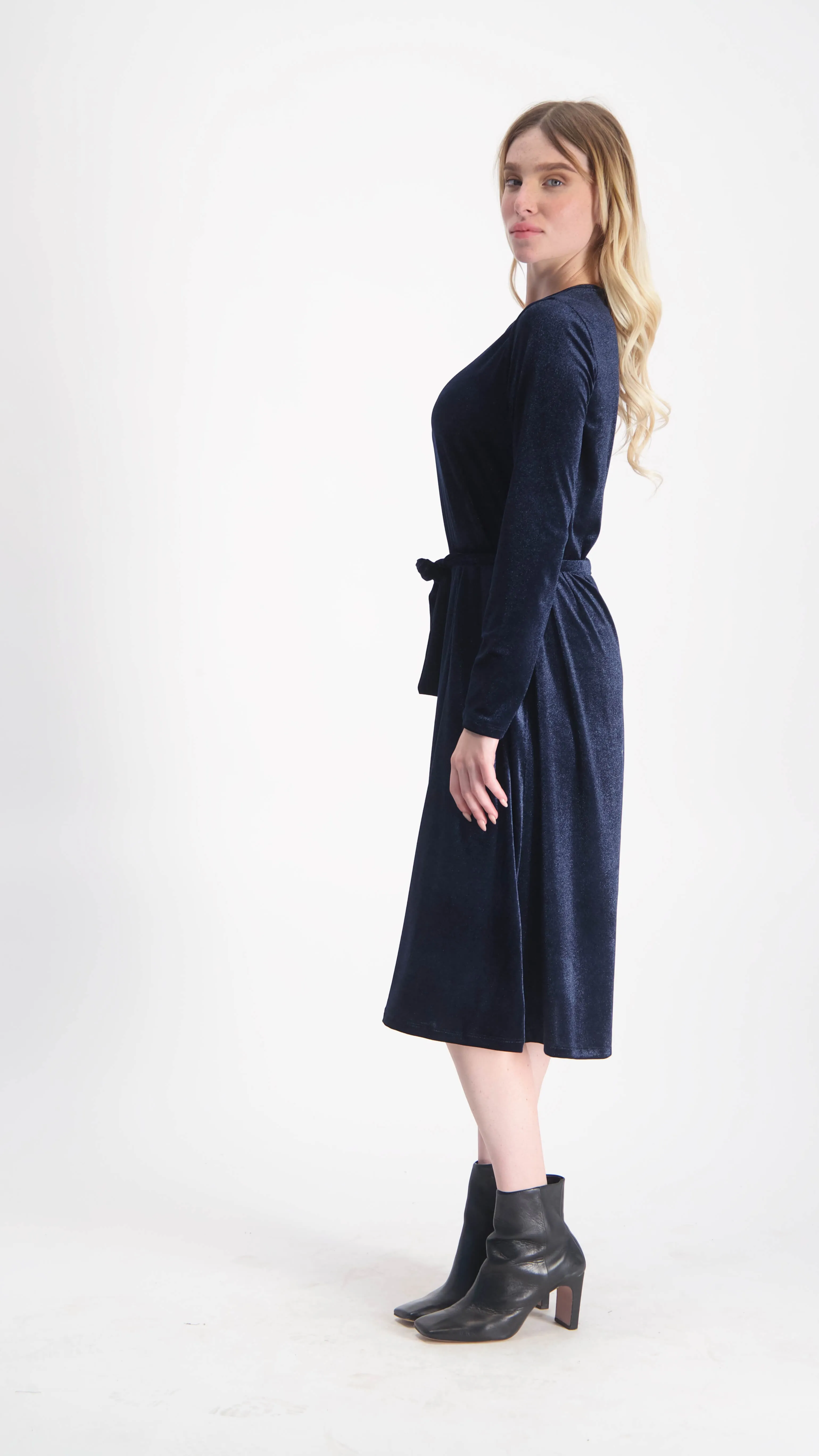 Velvet A-line Dress With Belt / Navy Shine