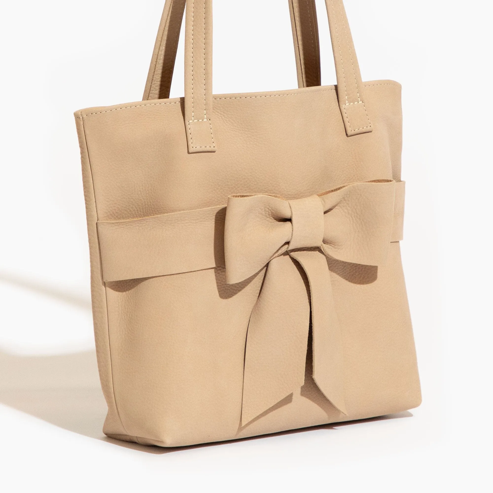 Weathered Brown Put A Bow On It Leather Tote