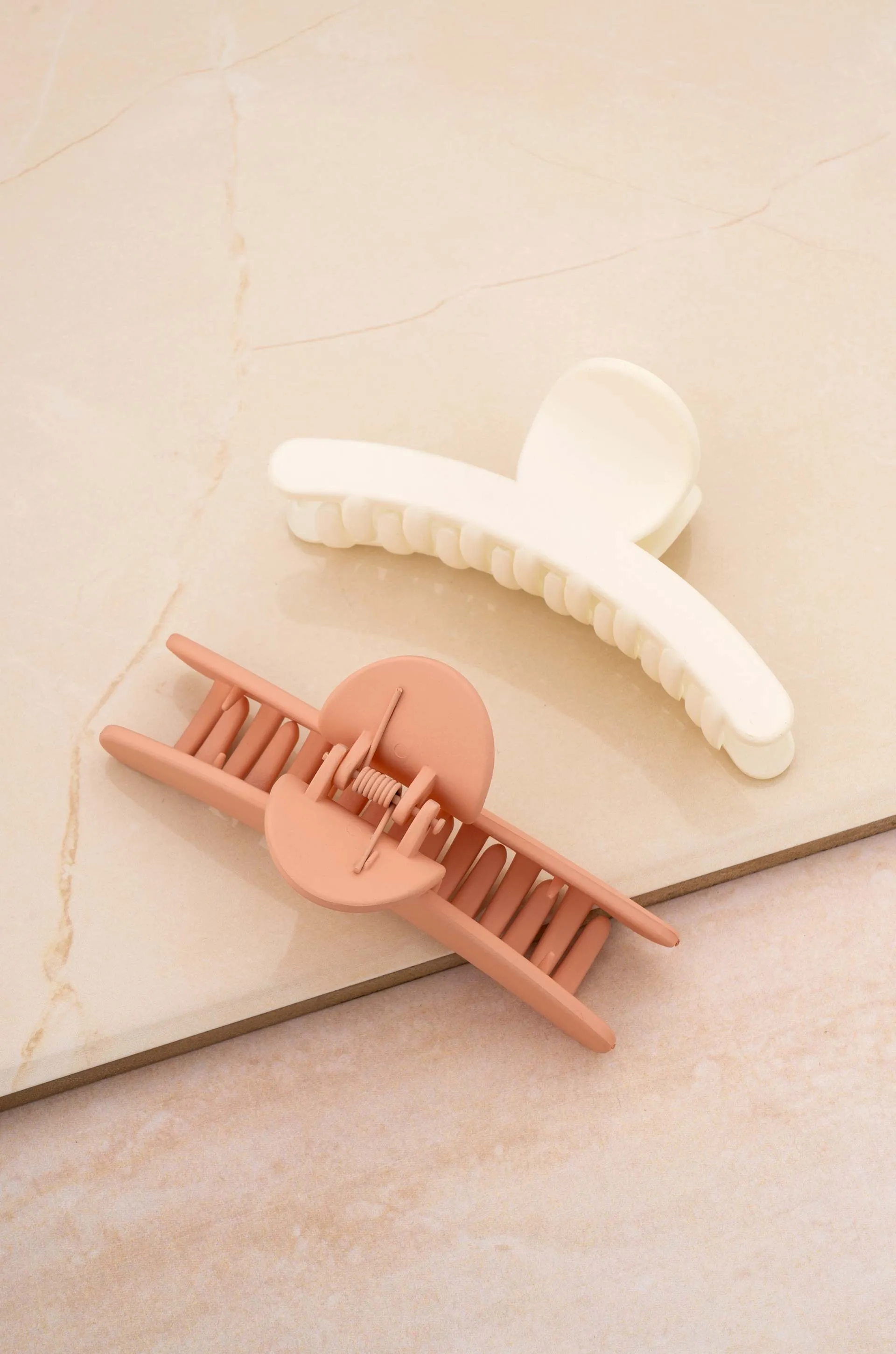 Weekday Warrior Hair Claw Set